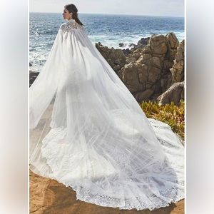 NEW Calla Blanche Bridal Cape